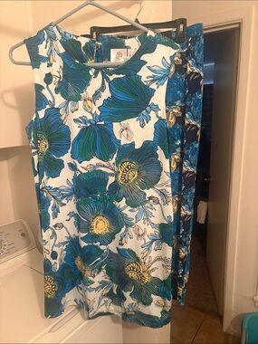 Sleeveless Floral Tunic Top - Blue, Green & White
